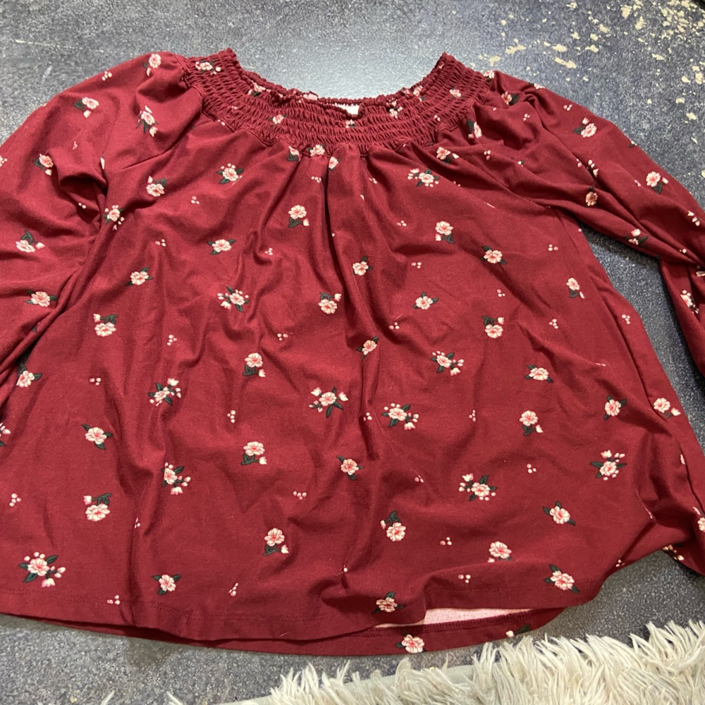 Floral off the shoulder long sleeve shirt